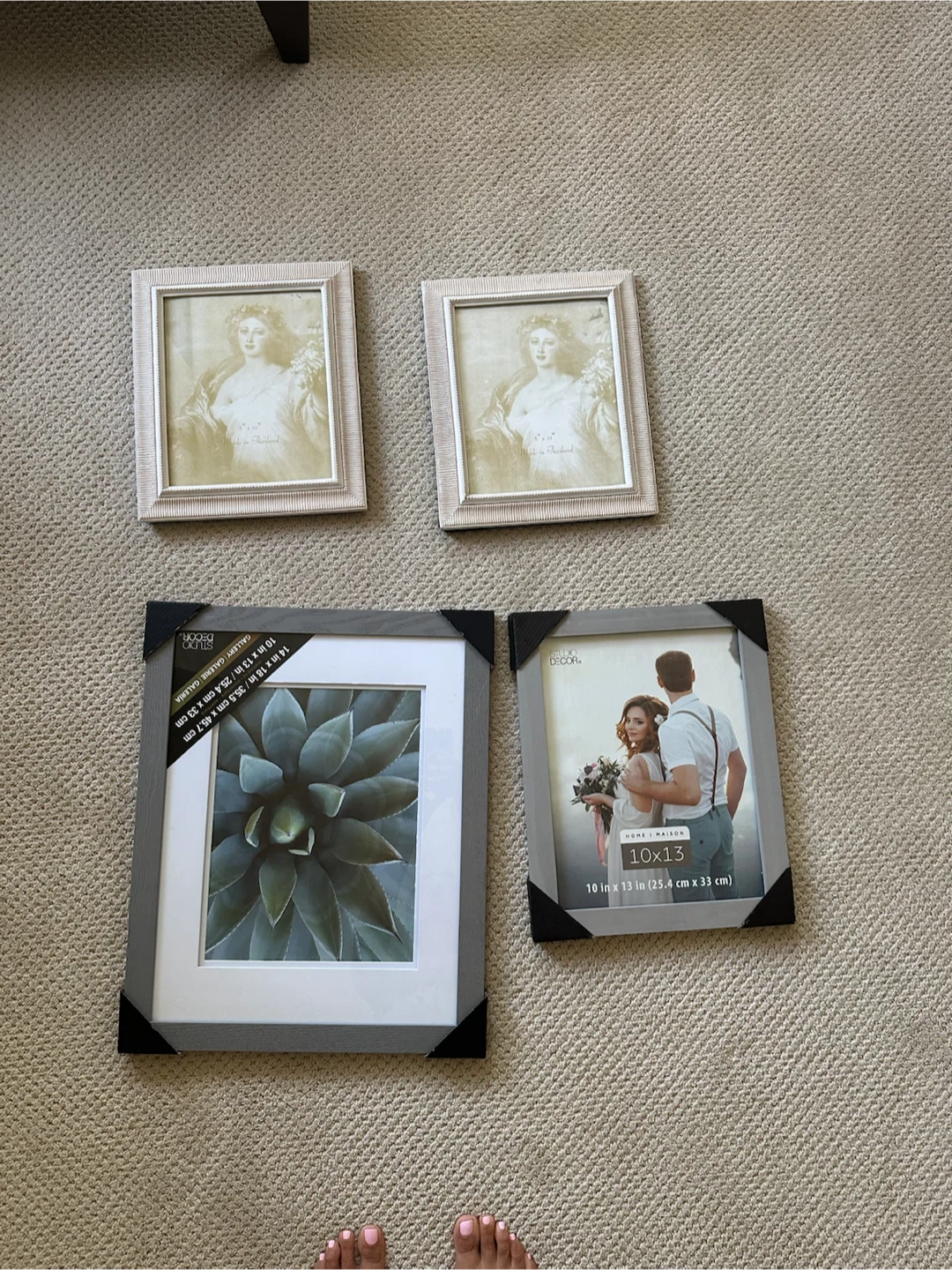 Set of 4 Picture Frames (Various Sizes)