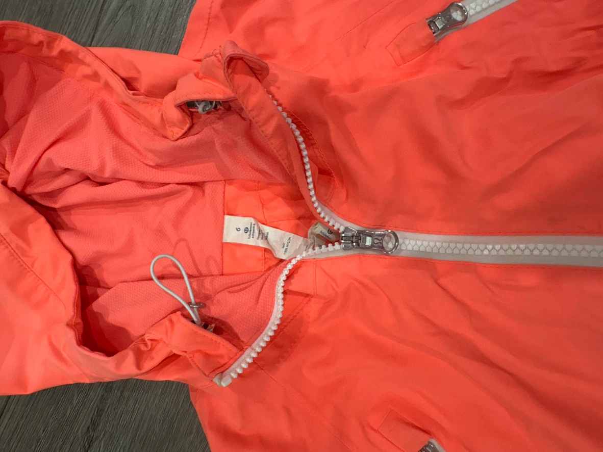 Lululemon Orange Hooded Lightweight Jacket - photo 2