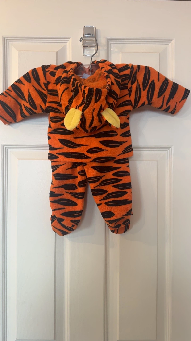 Baby Tigger Footed Halloween costume/matching set - photo 2