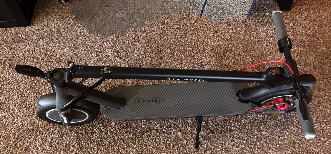 5TH WHEEL Electric Scooter - photo 2