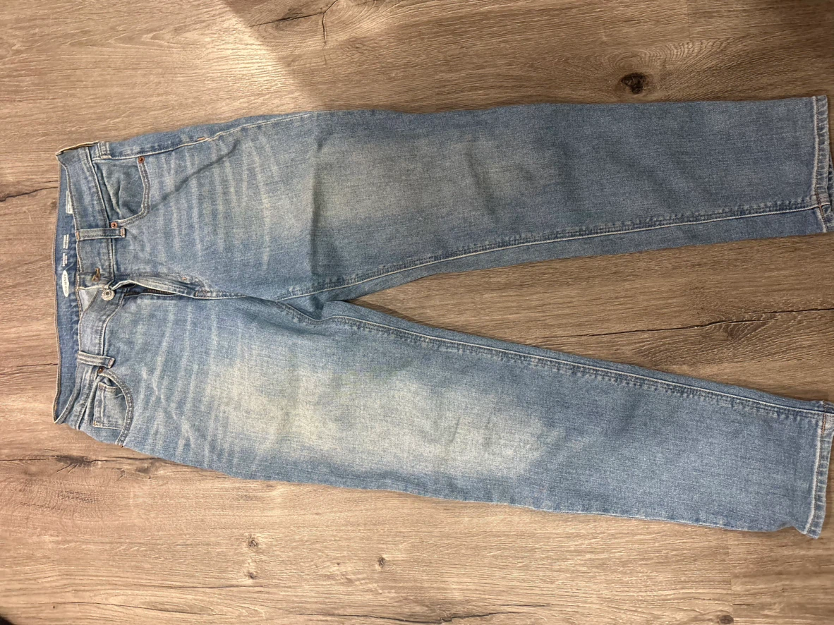 Old Navy Boyfriend Mid-Rise Jeans