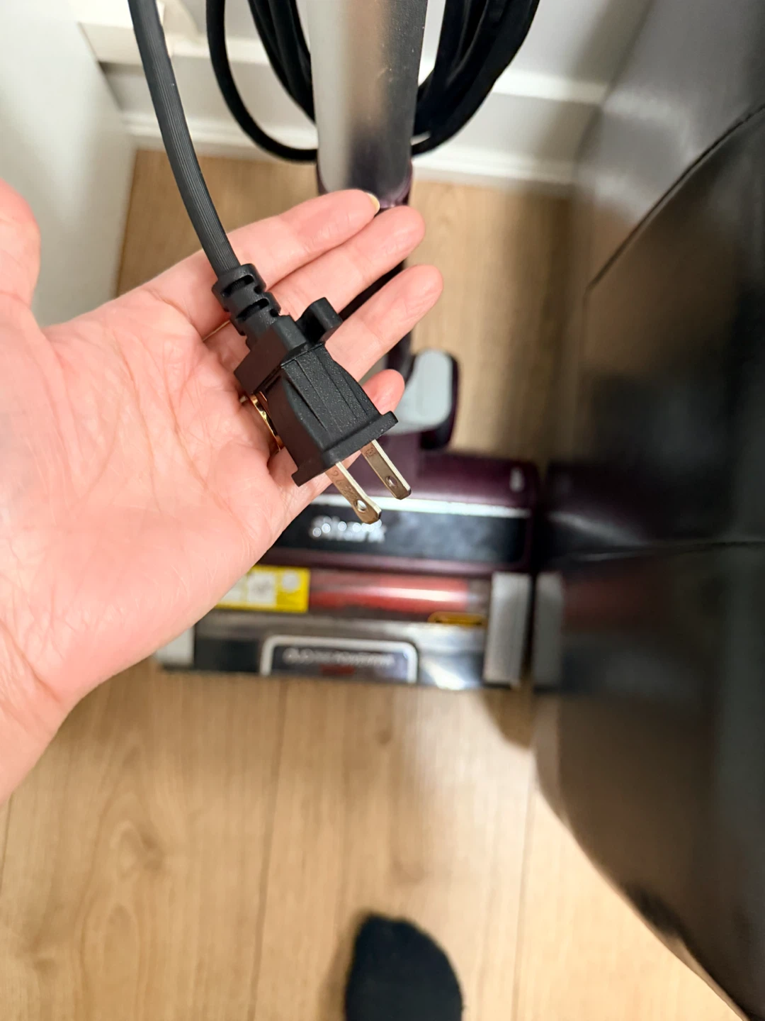 Shark Stratos Upright Vacuum - photo 2
