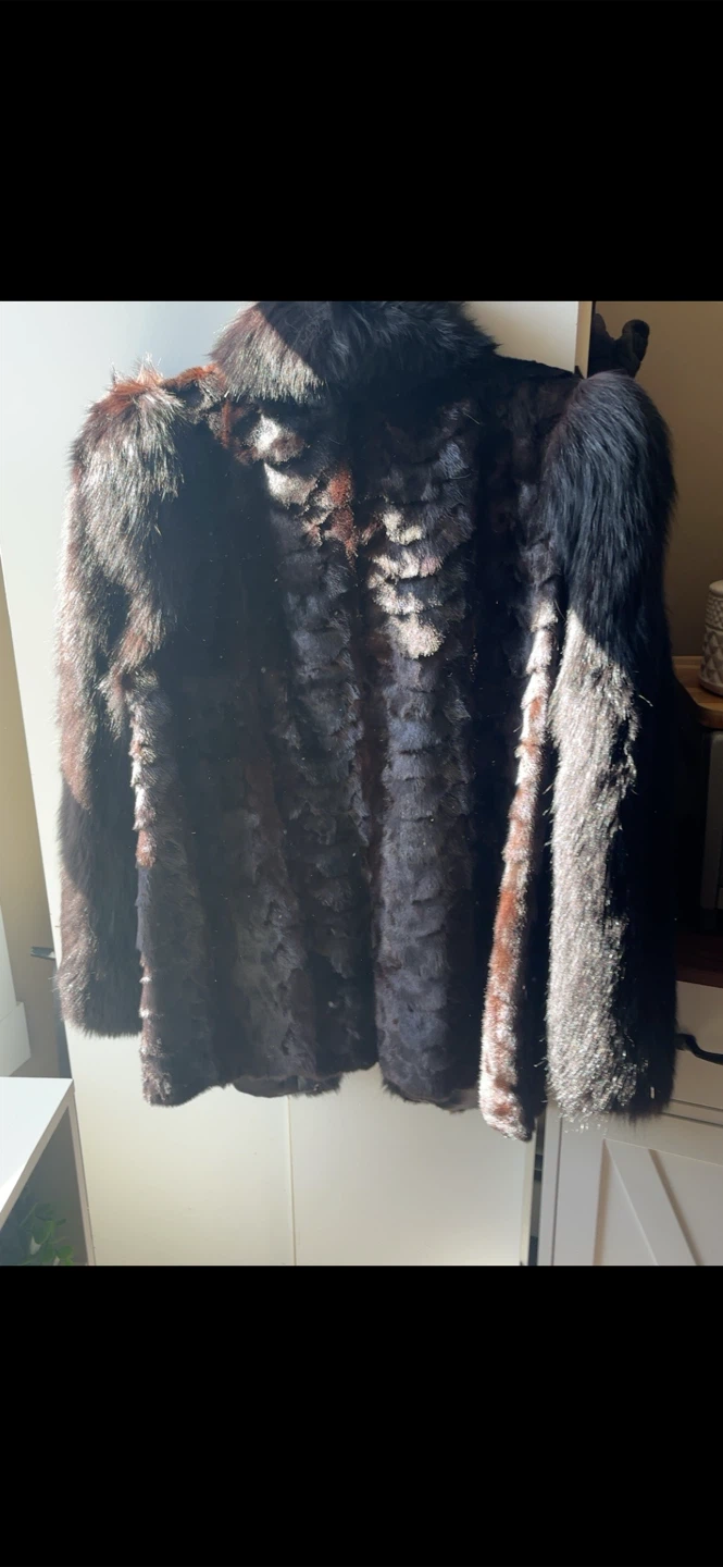 Vintage Hudson Bay mink and fox fur coat $650 OBO - photo 4