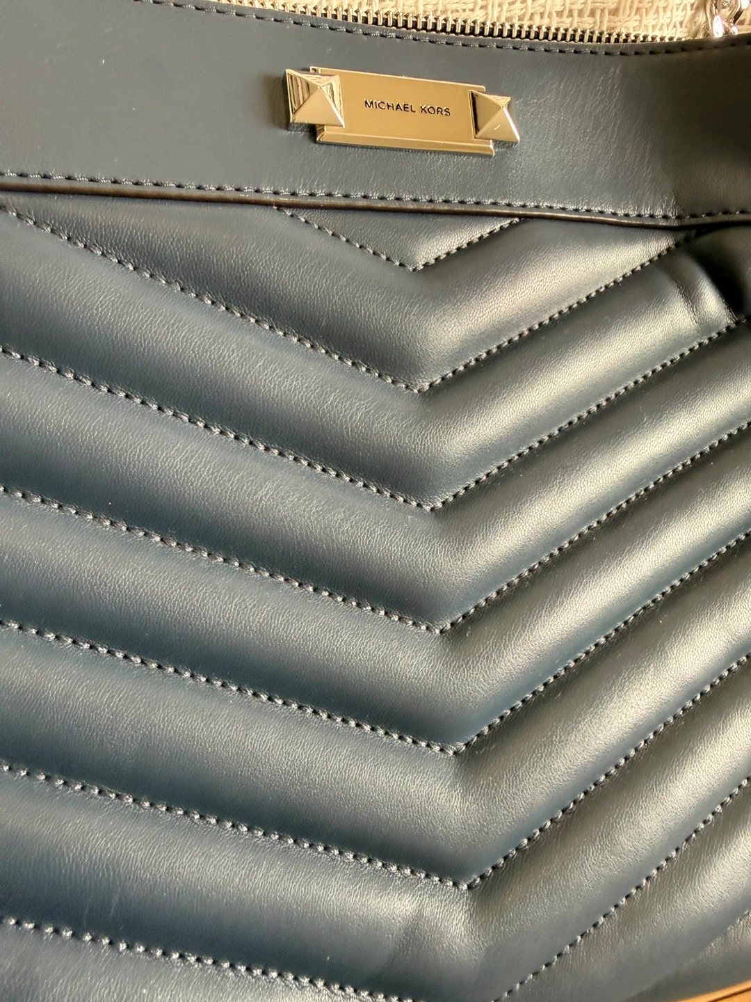 Michael Kors Navy Quilted Leather Shoulder Bag - photo 5