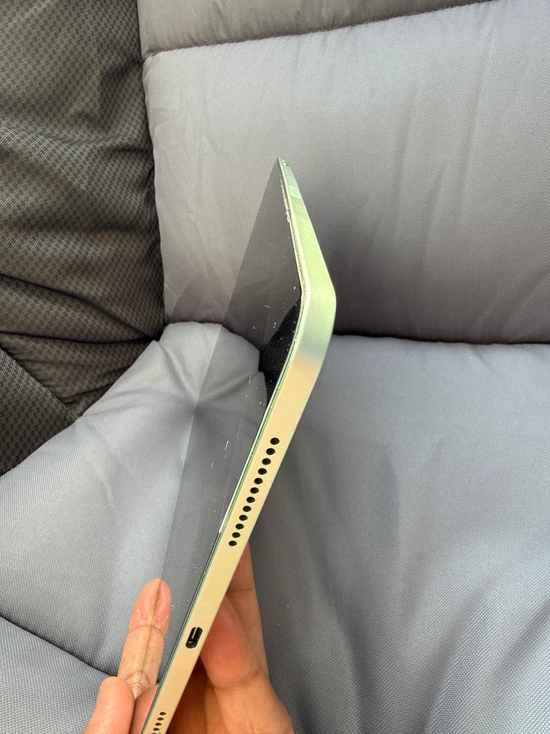 Apple iPad Air 4th Gen - photo 3