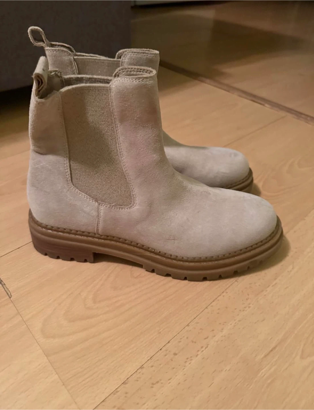 Light Brown Suede Chelsea Boots - photo 2
