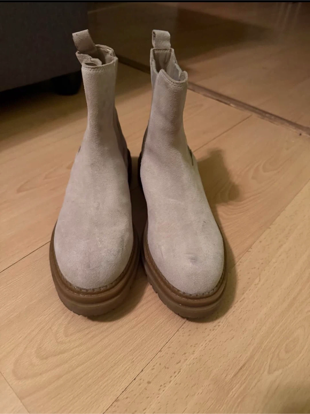 Light Brown Suede Chelsea Boots - photo 3