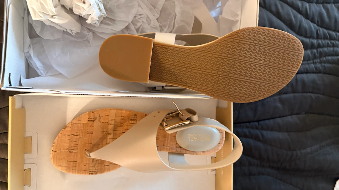 Michael Kors London Thong Sandals - photo 3