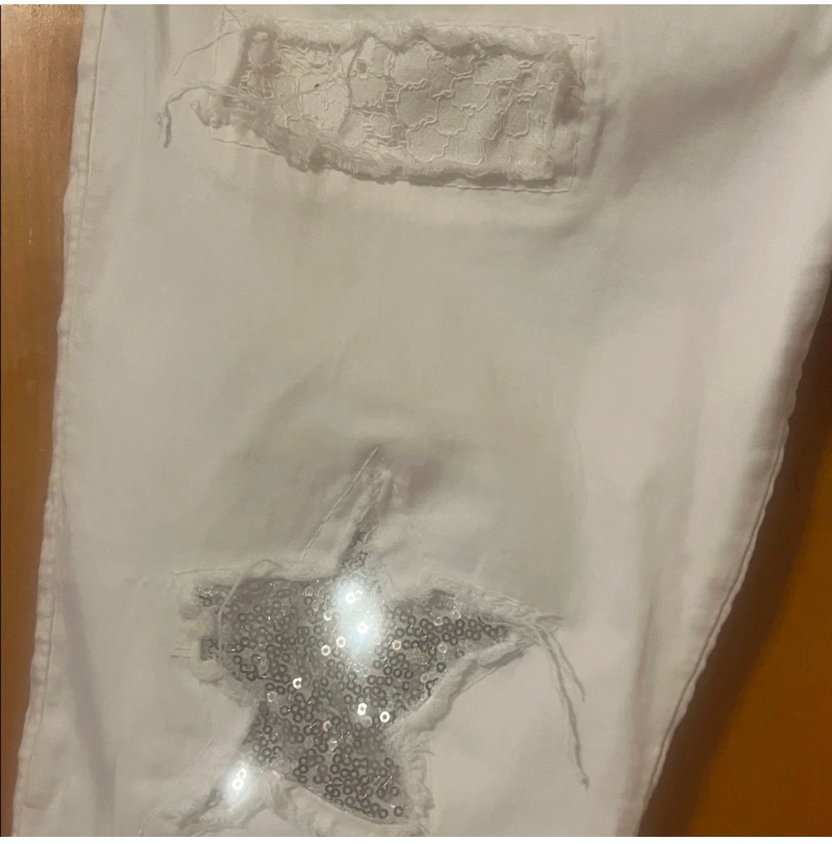 White Pants with Sequin Star Patch and Drawstring Waist - photo 2
