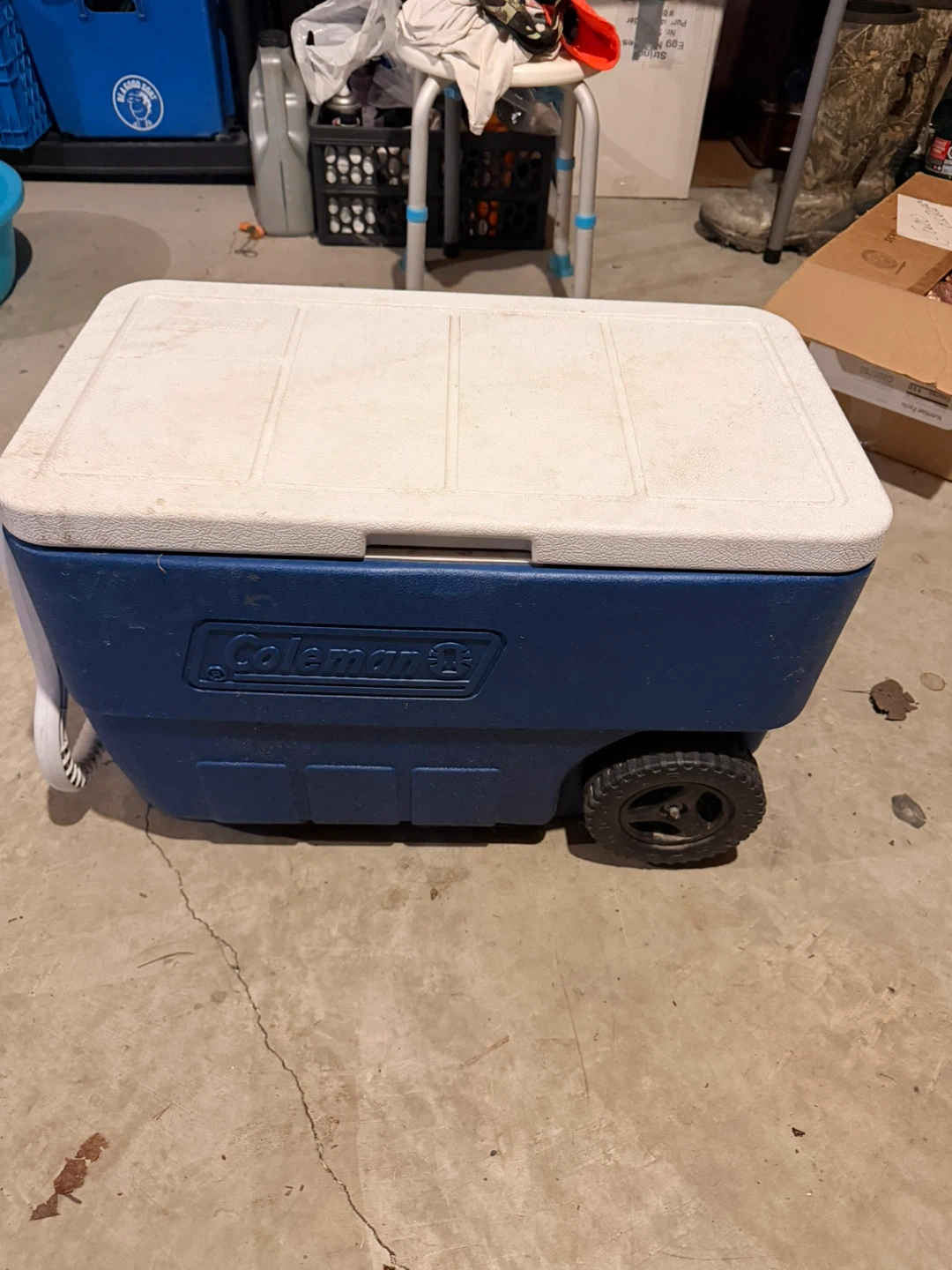 Coleman Rolling Cooler - photo 2
