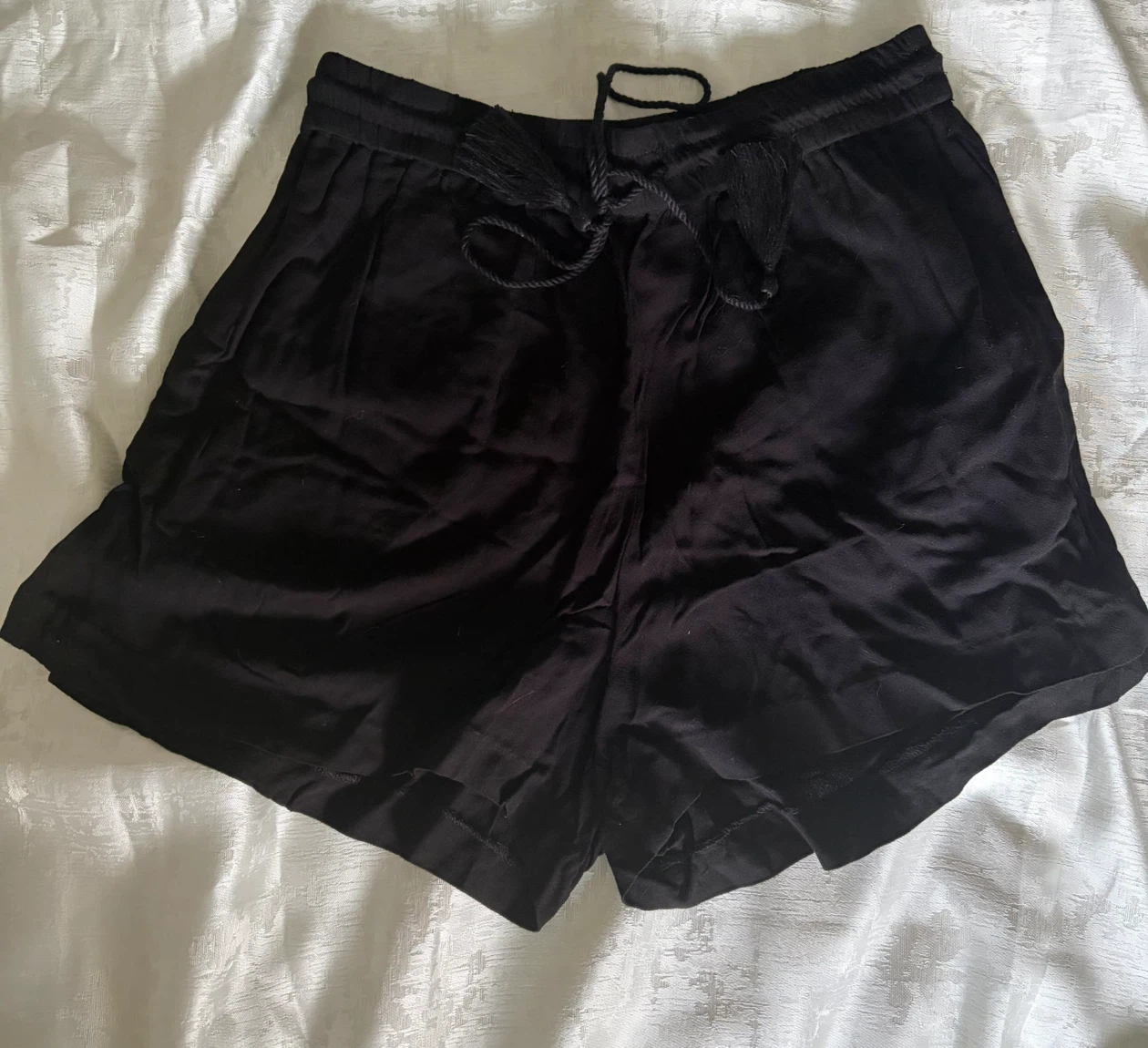 H&M Black Shorts CA/US size 4