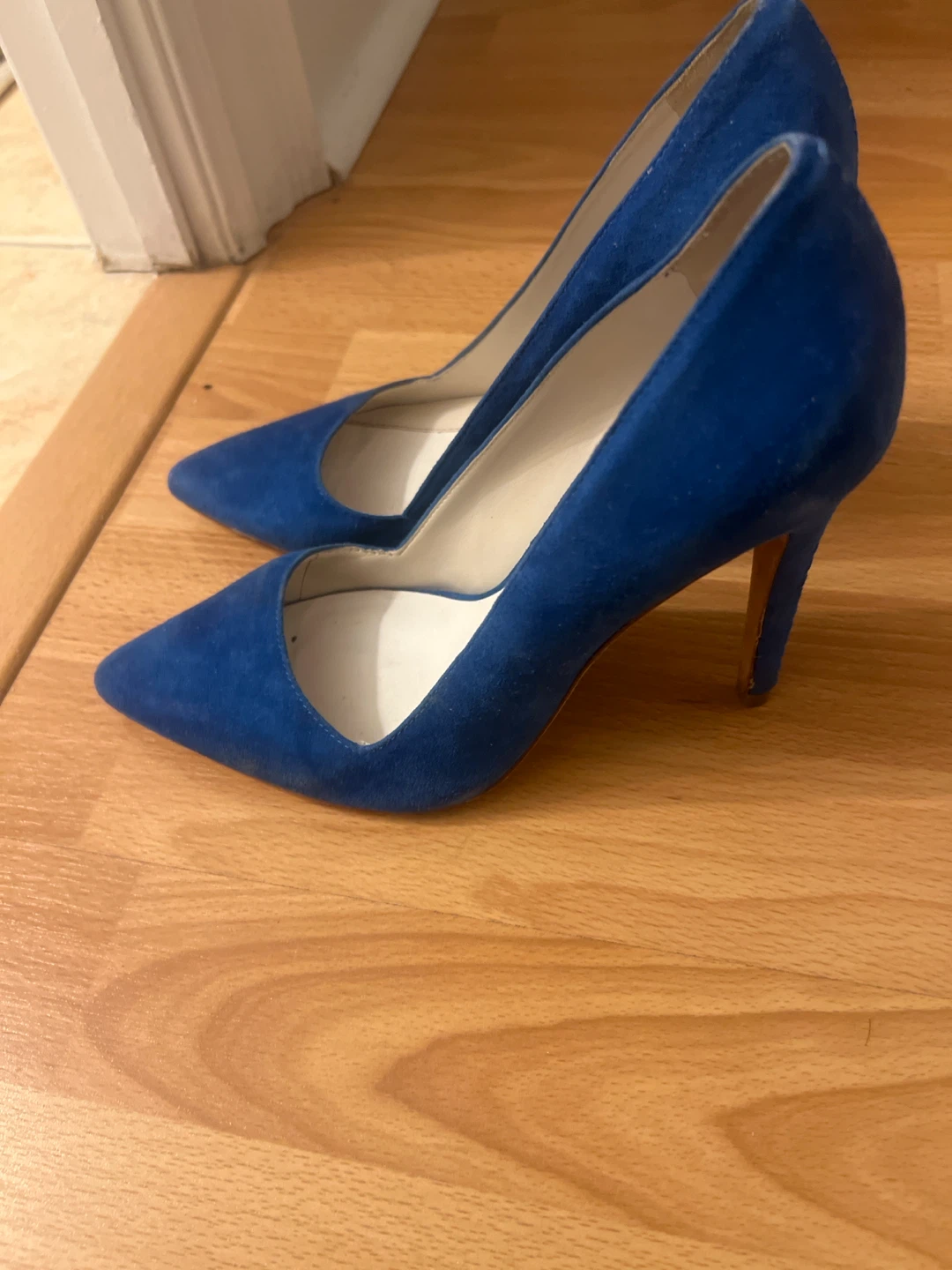 Alice + Olivia Suede Pointed Toe Heels - Royal Blue