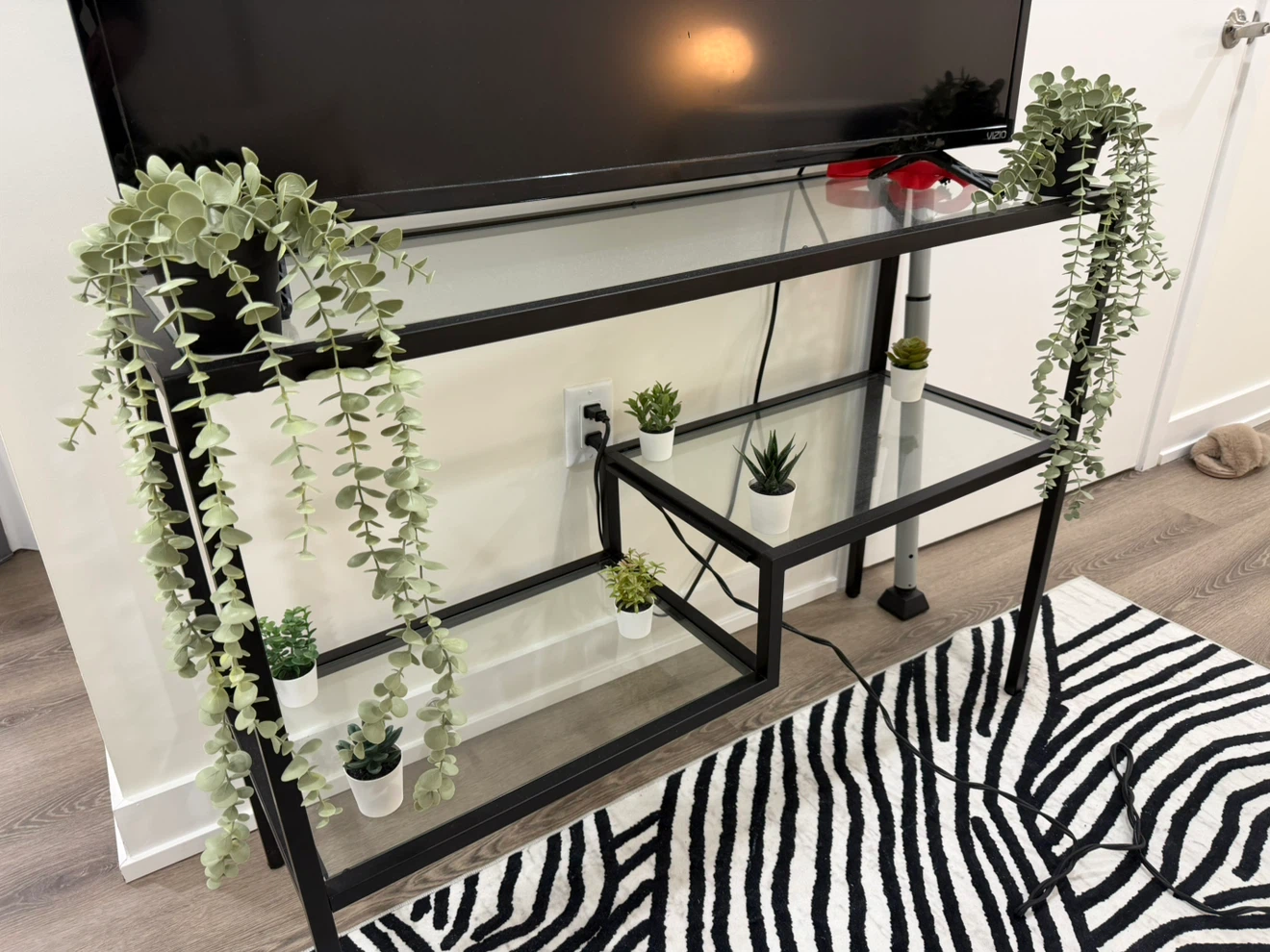 TV Stand - photo 3