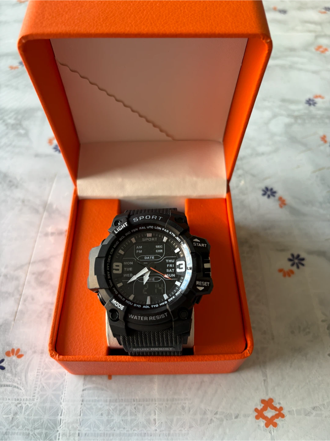 Men’s Black Analog Digital Sport Watch – New – No Box