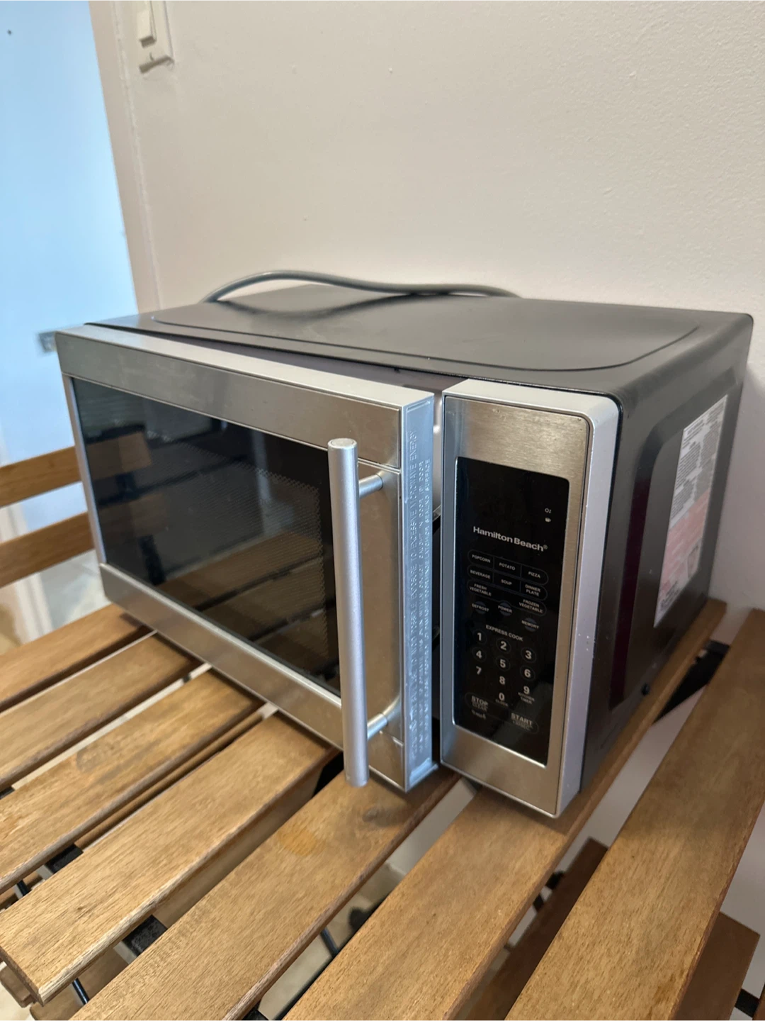Hamilton Beach Microwave - photo 2