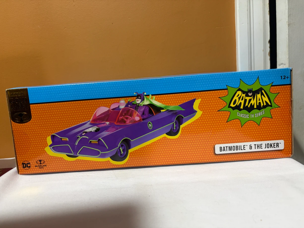 The Joker & Batmobile (Gold Label)- Batman 66 - McFarlane