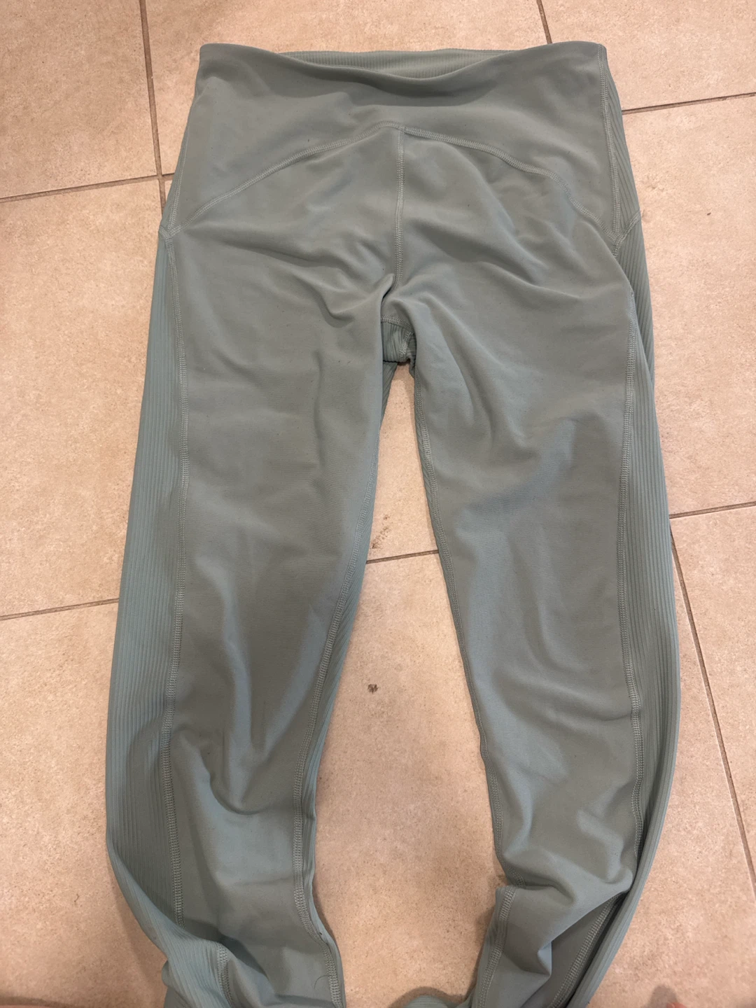 Old Navy PowerSoft Go-Dry Leggings Size M
