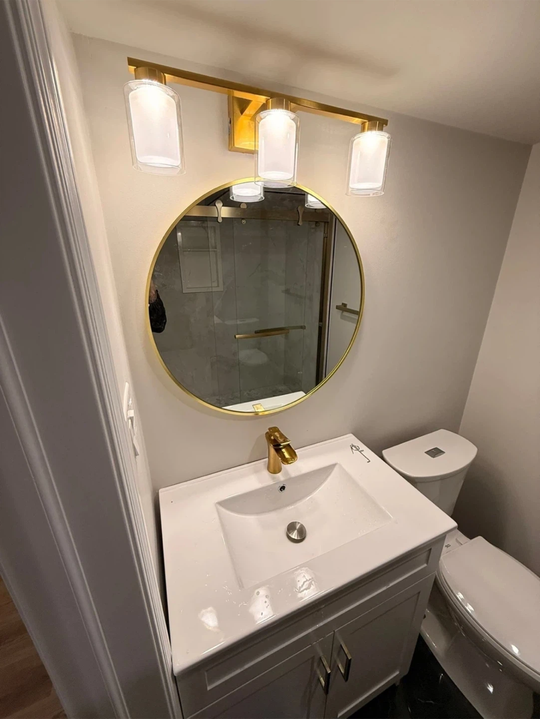 North Oshawa Room for Rent Near UOIT - photo 2
