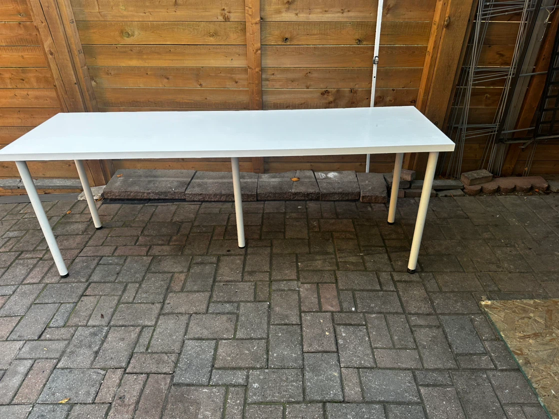 IKEA table — clean, sturdy, great condition - photo 2