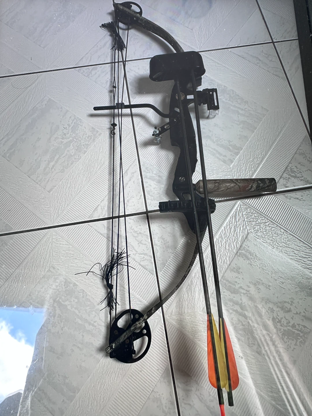 Youth compound bow