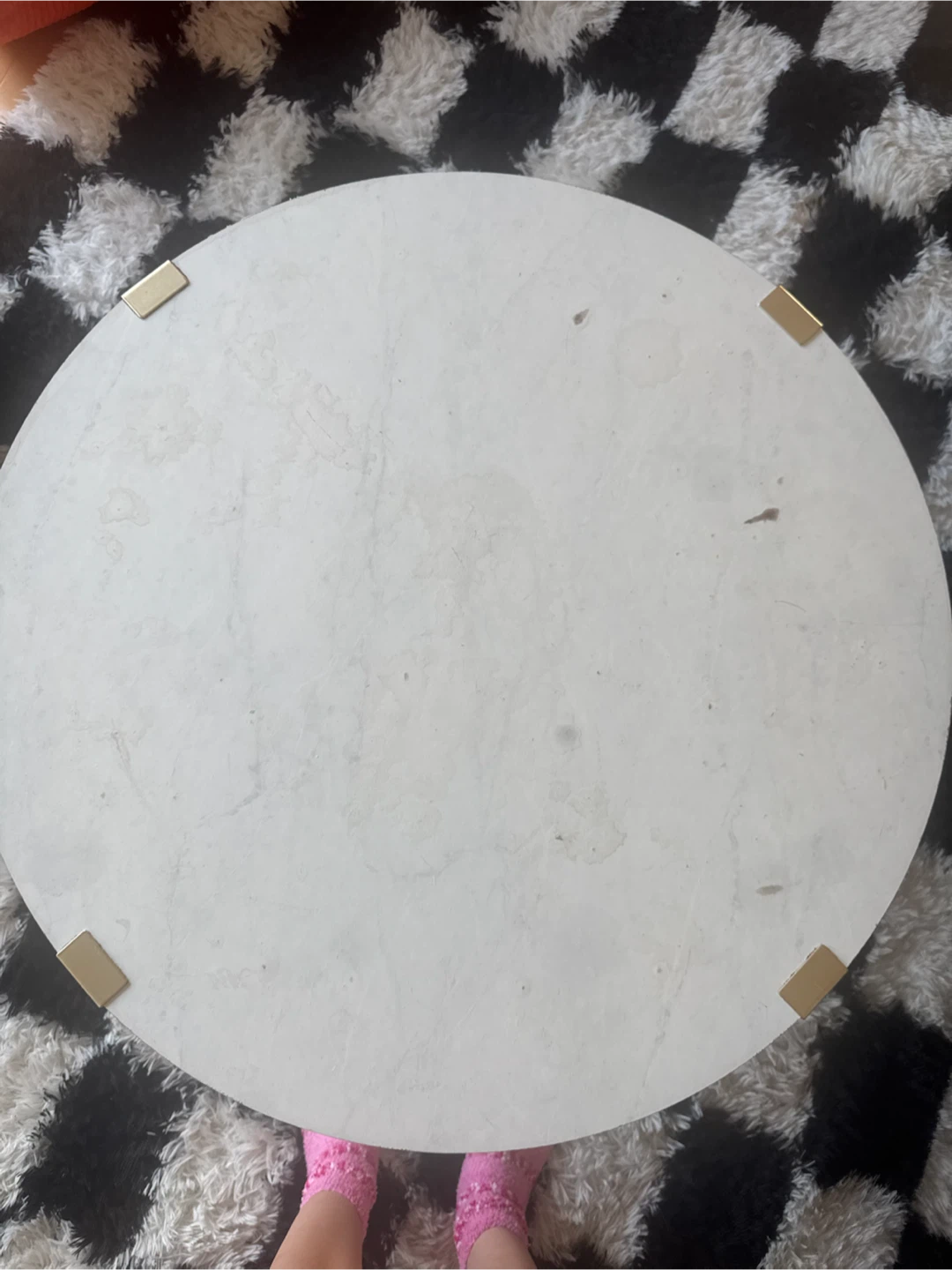 Round coffee table with gold legs MINOR DEFECTS - photo 2