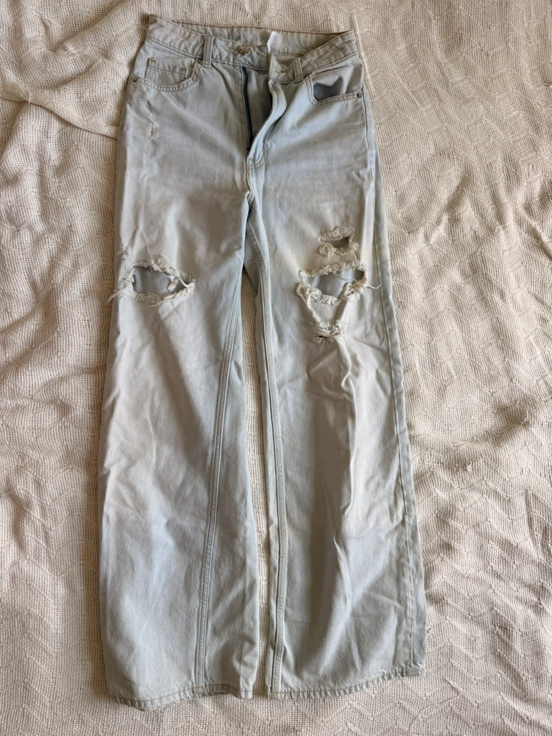 Divided H&M Light Wash Distressed Wide Leg Jeans - photo 4
