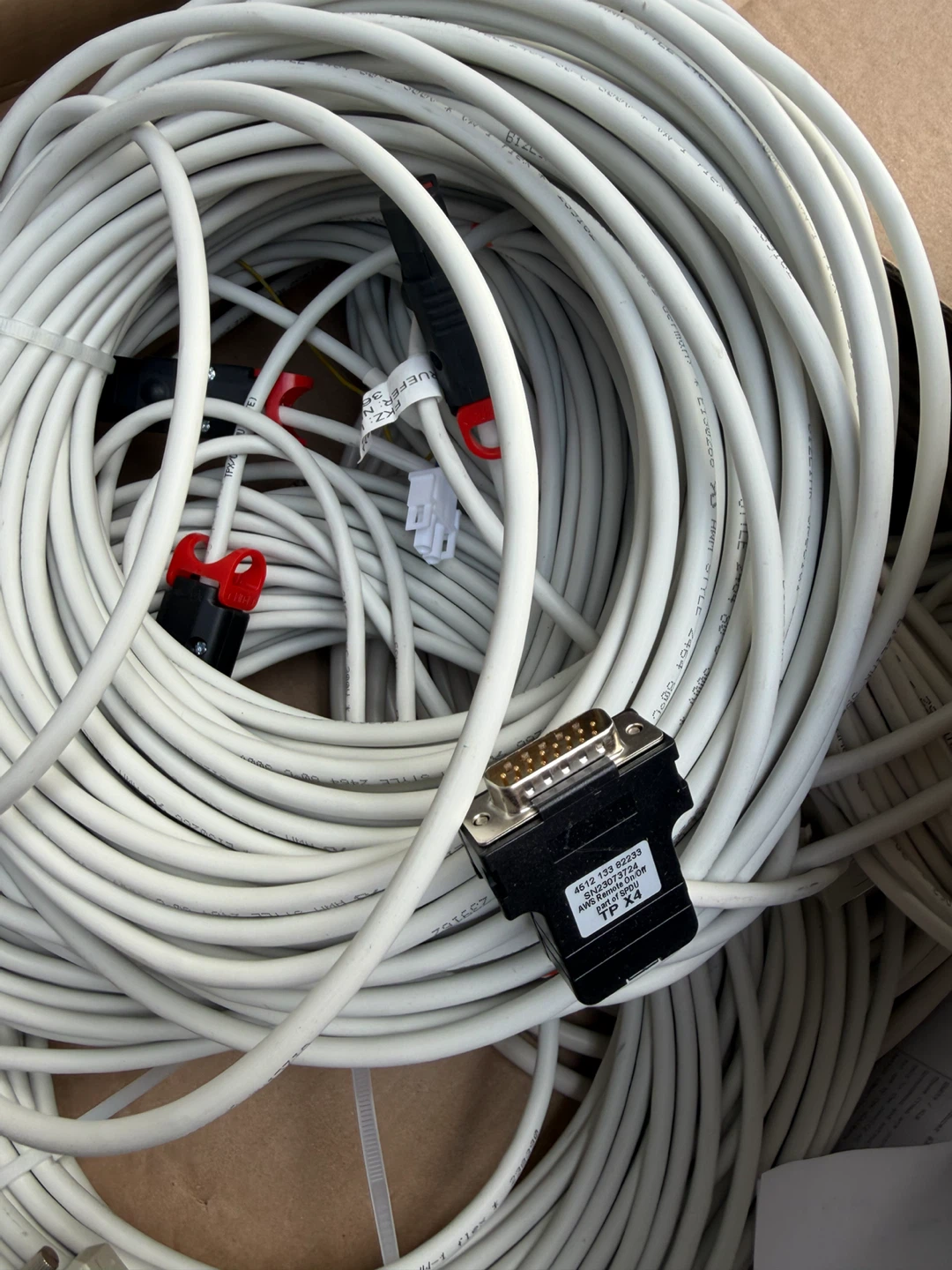 BizLink Special Cables Germany Bulk Cable Lot - photo 5