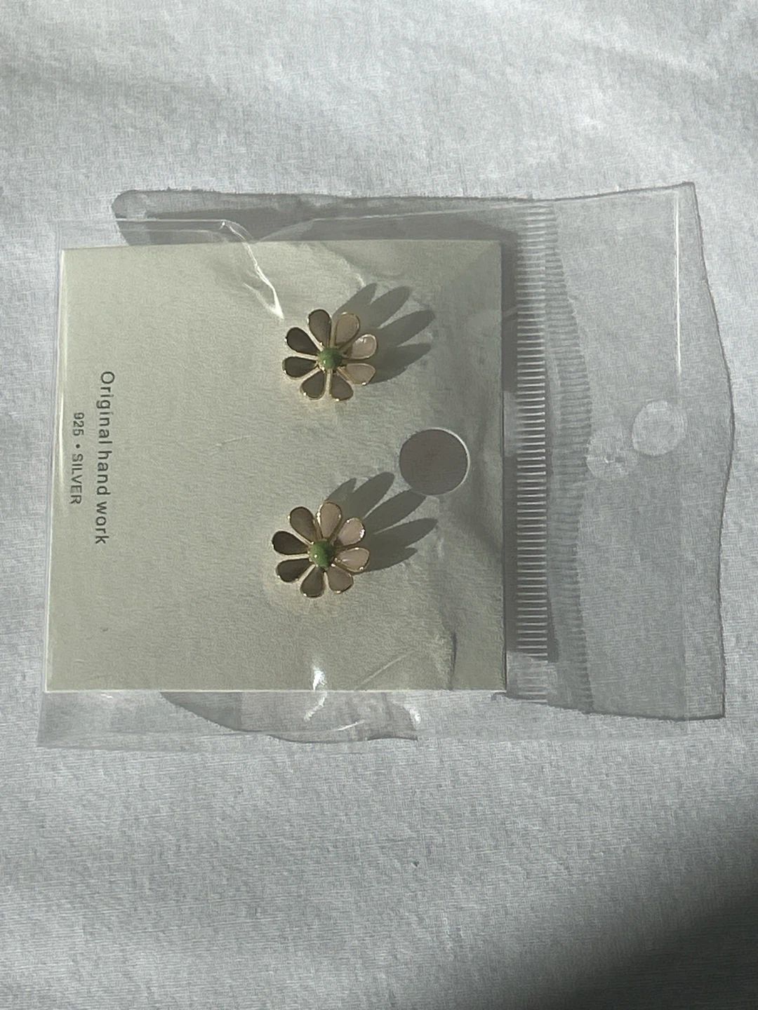 Daisy Flower Earrings -sealed