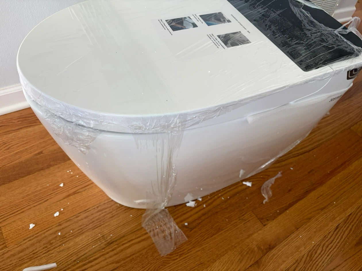 Loniko Smart Toilet with Bidet Built-In - photo 3