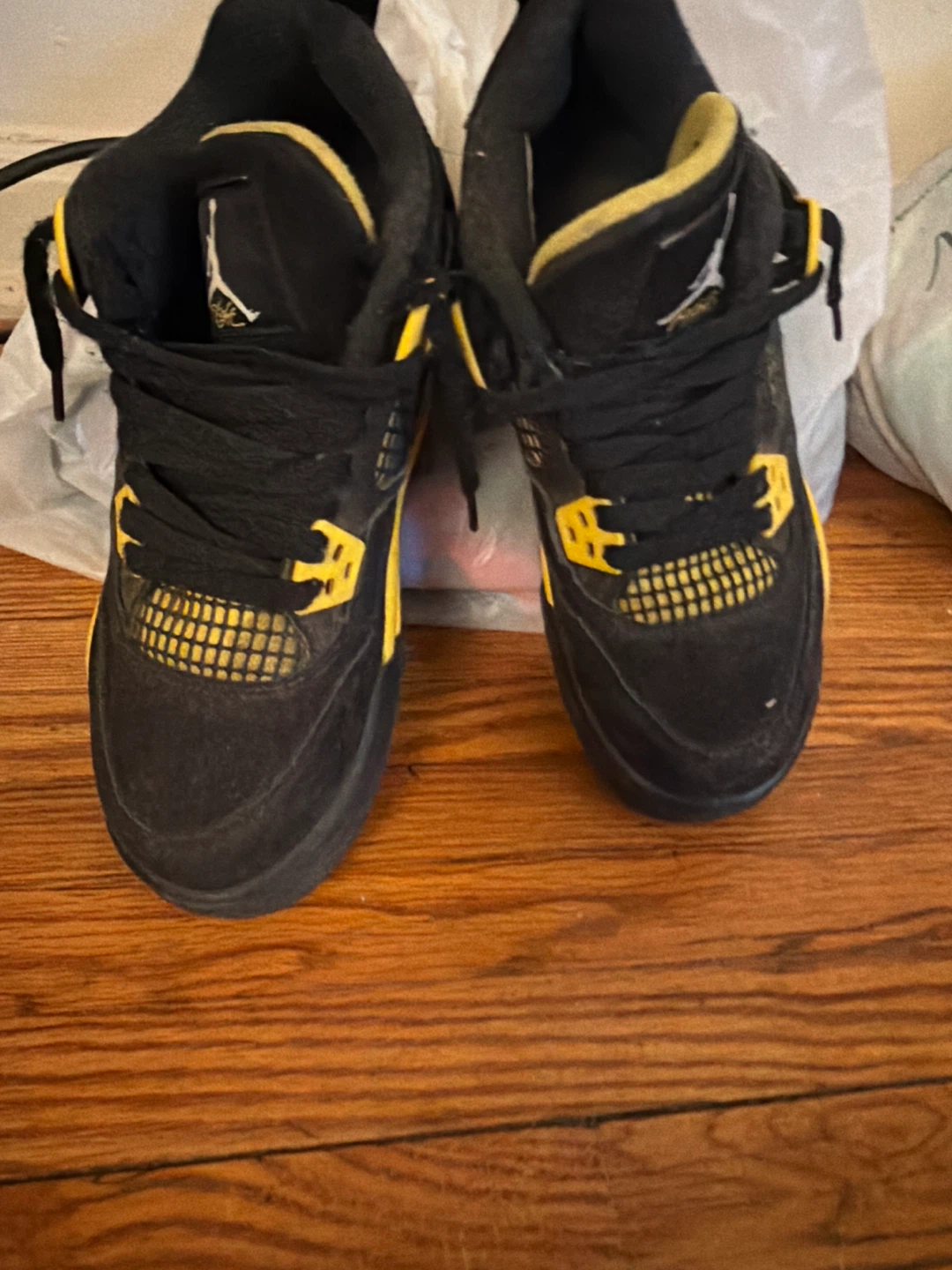 Air Jordan 4 Retro 'Lightning' Sneakers