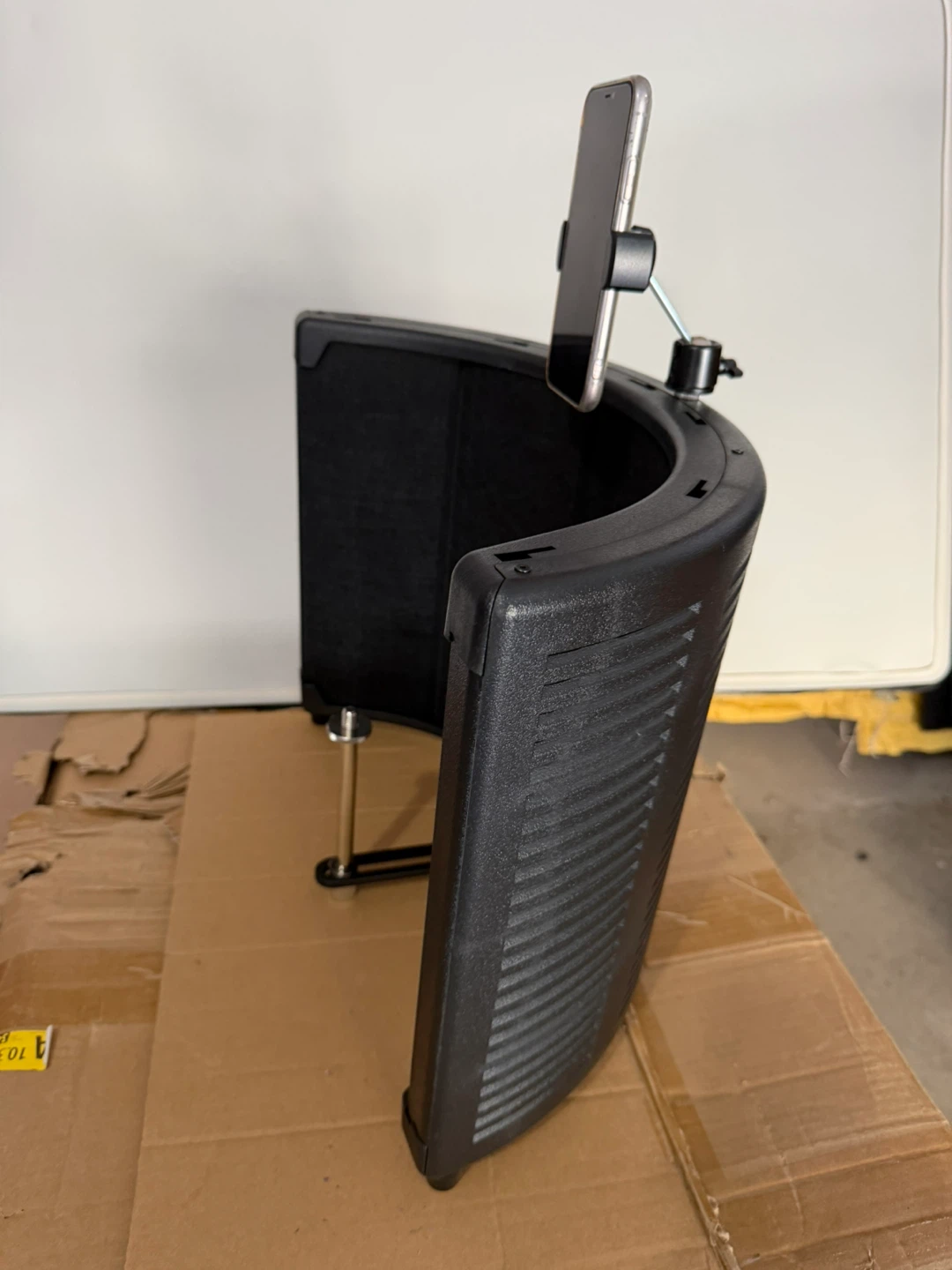 Portable Vocal Isolation Shield Microphone Booth - photo 2