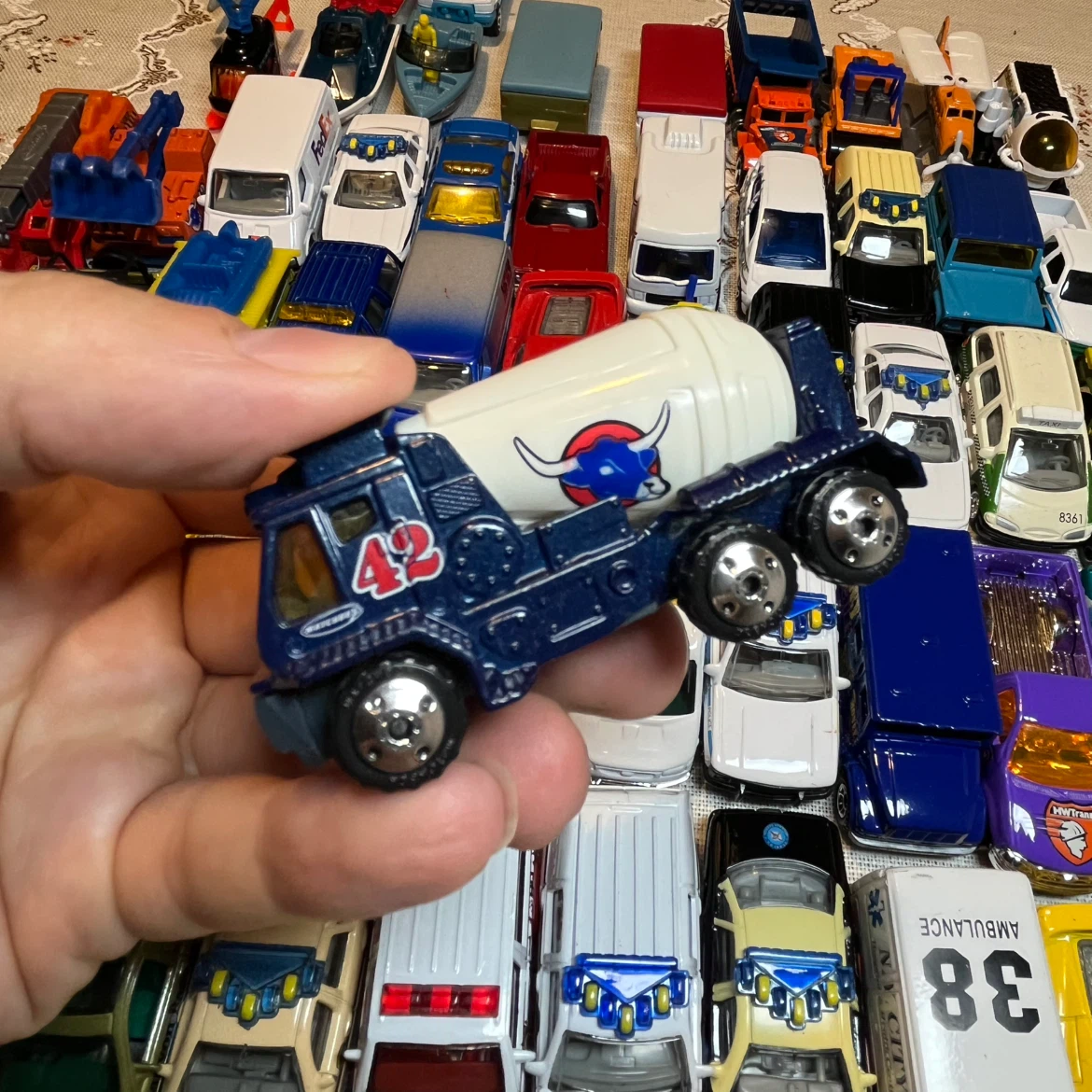 Vintage lot of Matcbox Diecast Cars 57 Total - photo 4