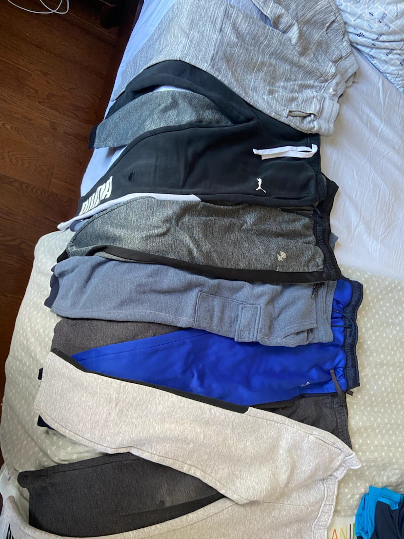 Bundle of  boys  Sweatpants size 10-12 - photo 2