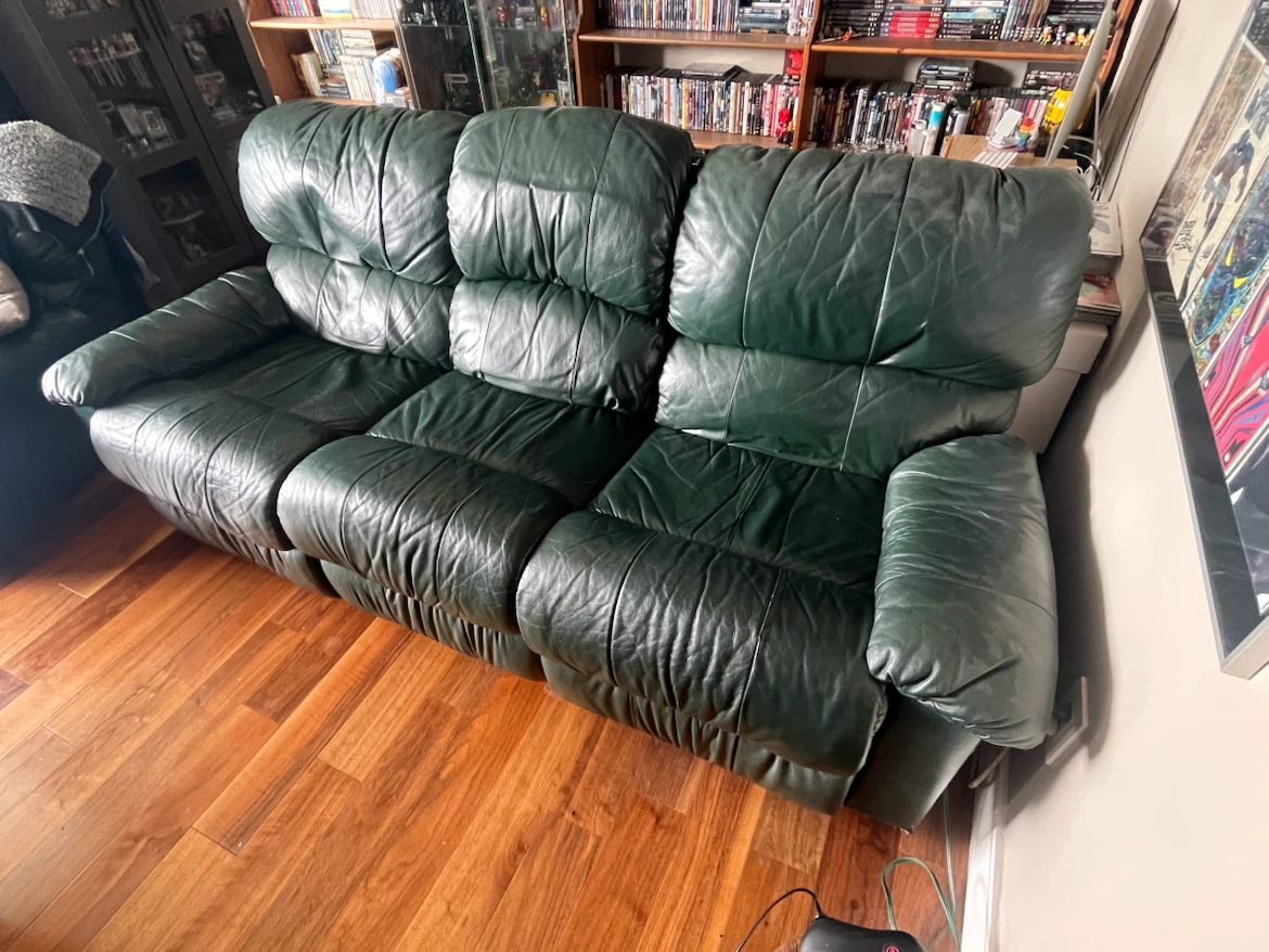 Green Leather Reclining Sofa - photo 2