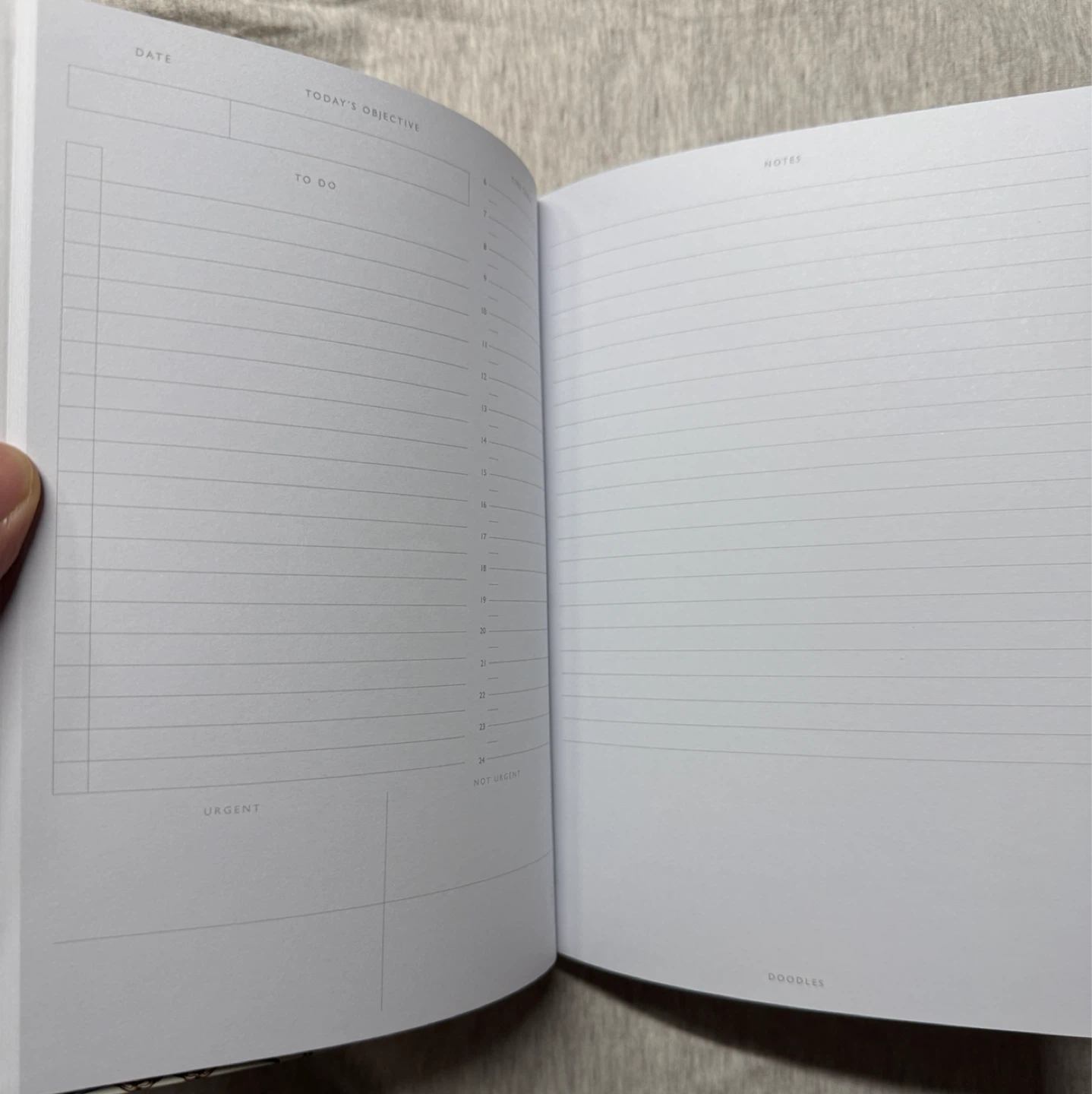 New✨Urban Outfitters coquette cottagecore daily planner - photo 4