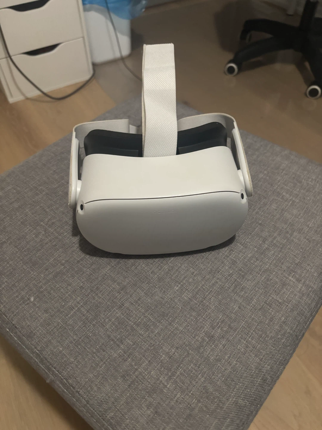 Meta Quest 2 VR Headset - photo 5