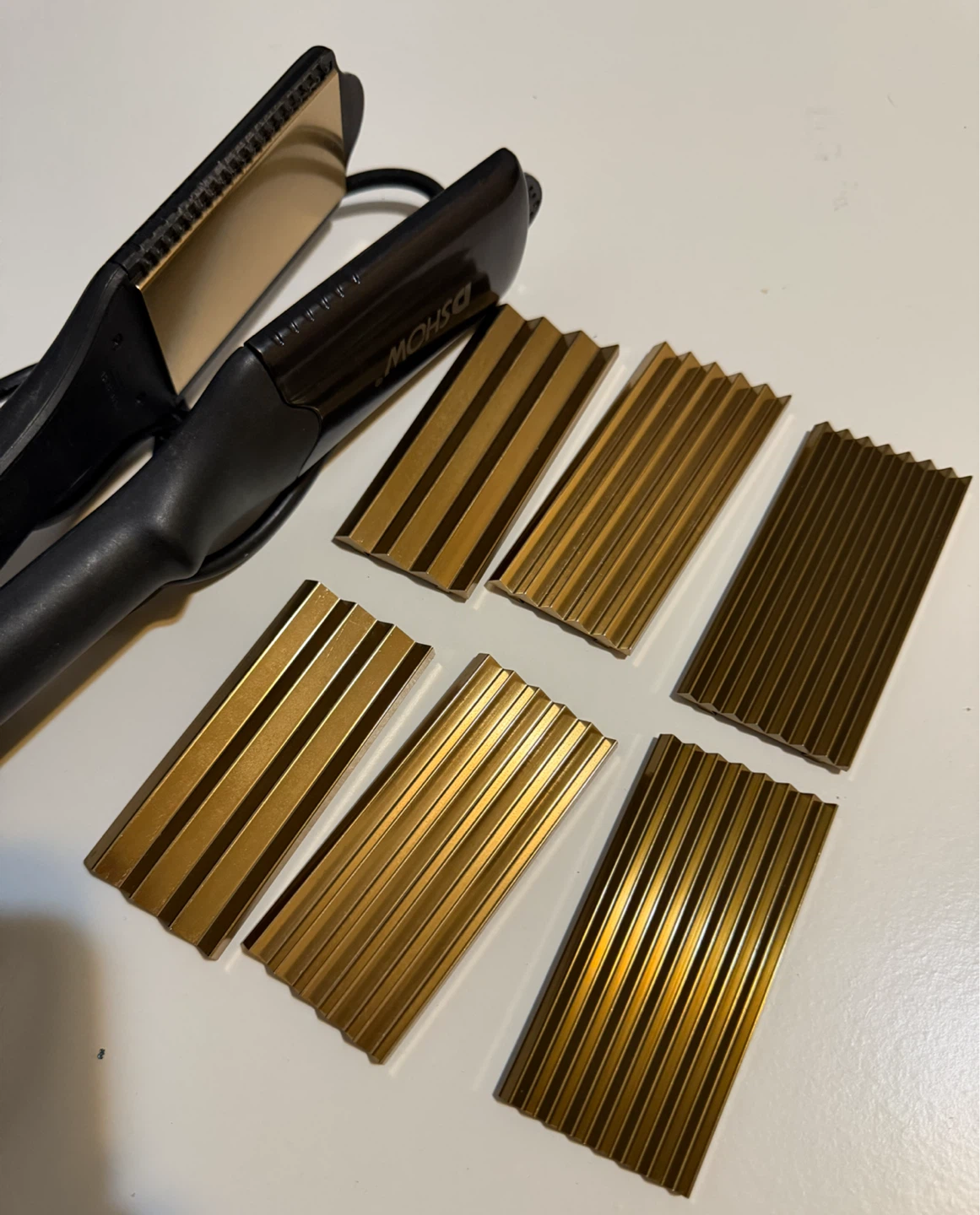 DSHOW Hair Crimper with Interchangeable Plates