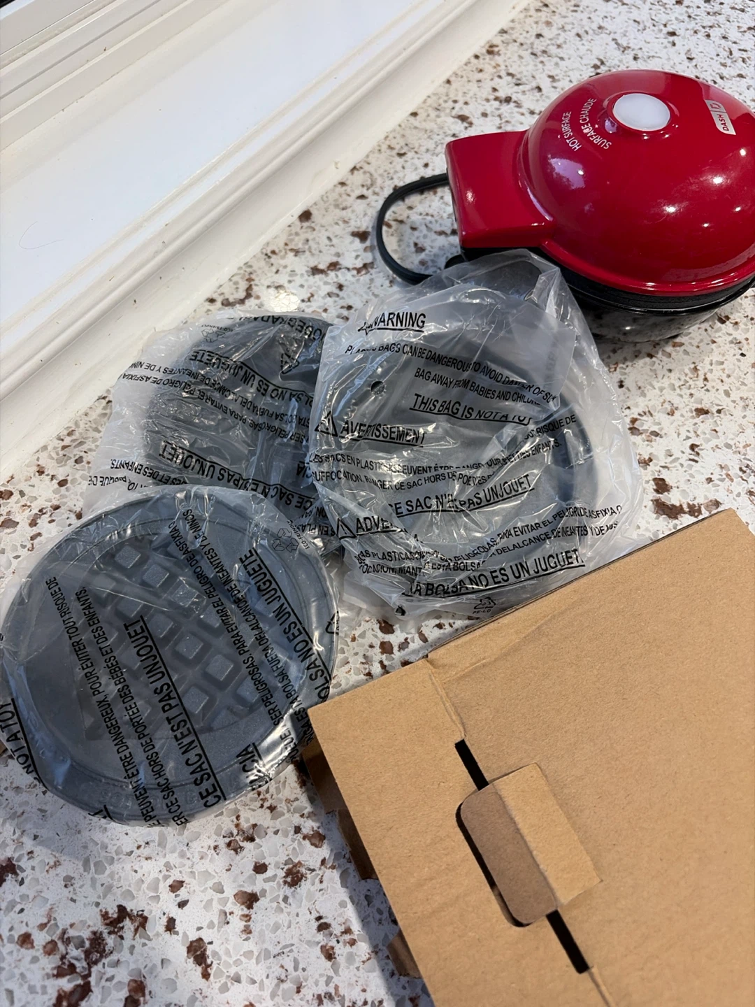 New Dash Mini Waffle Maker, 6 pieces - photo 4