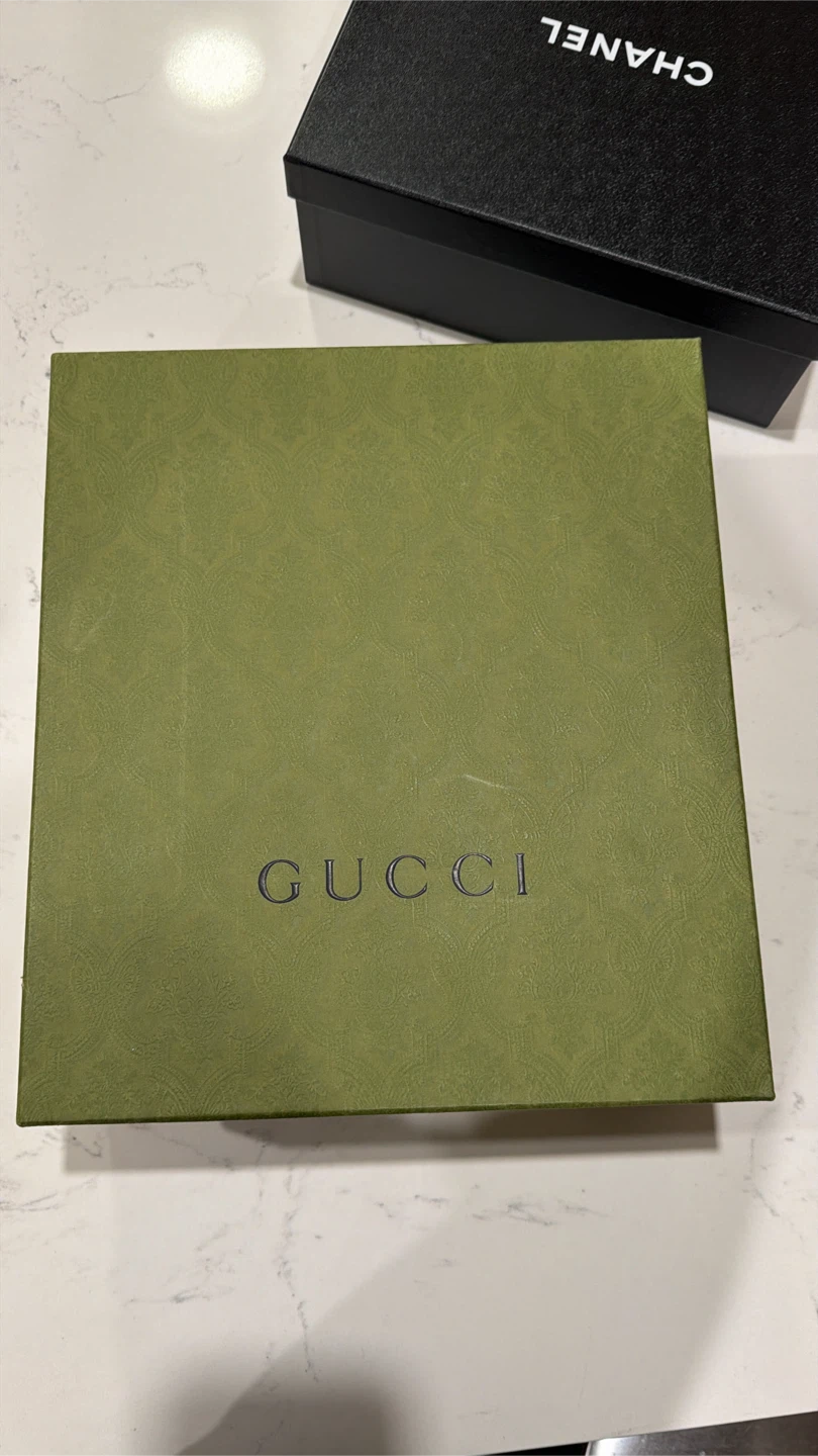 Chanel and Gucci Gift Boxes - photo 4