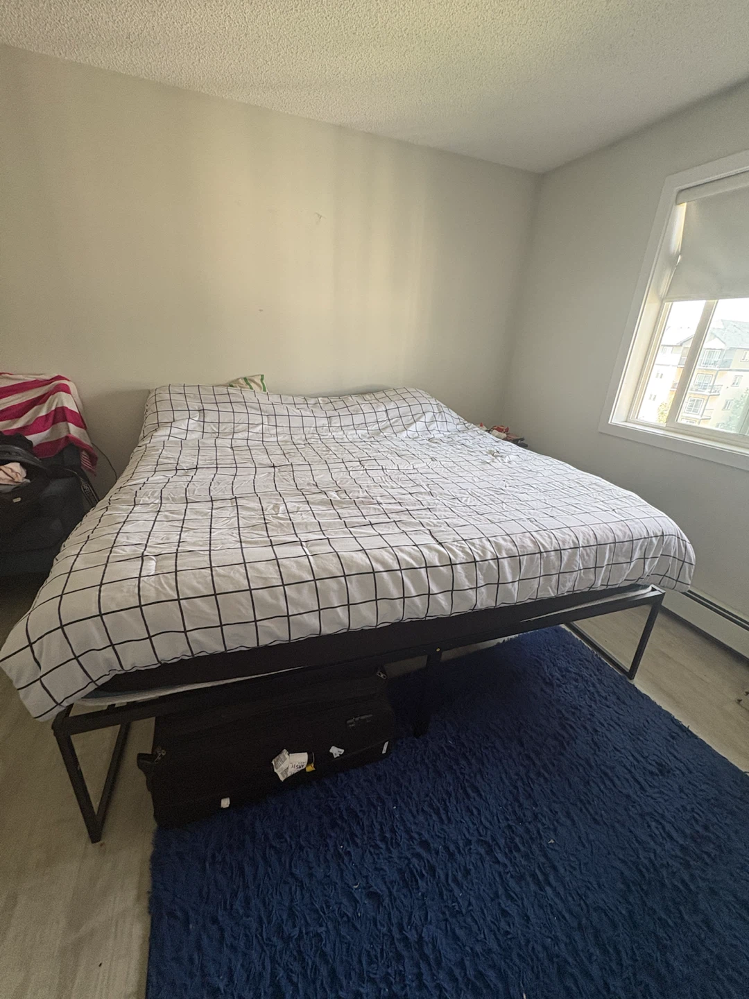 King size bed with mattress