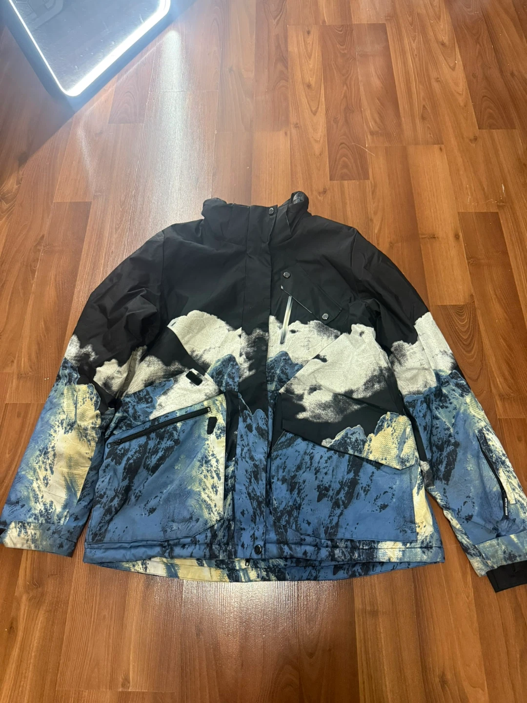 Women’s Snowboard/Ski Outfit Size Large