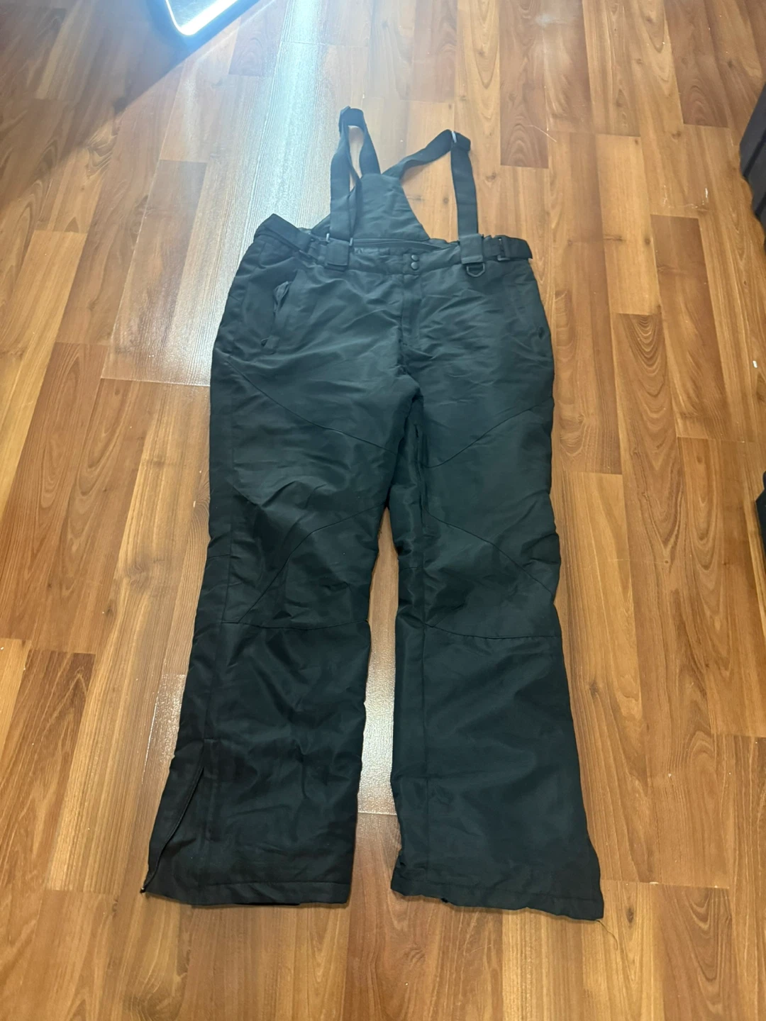 Women’s Snowboard/Ski Outfit Size Large - photo 4