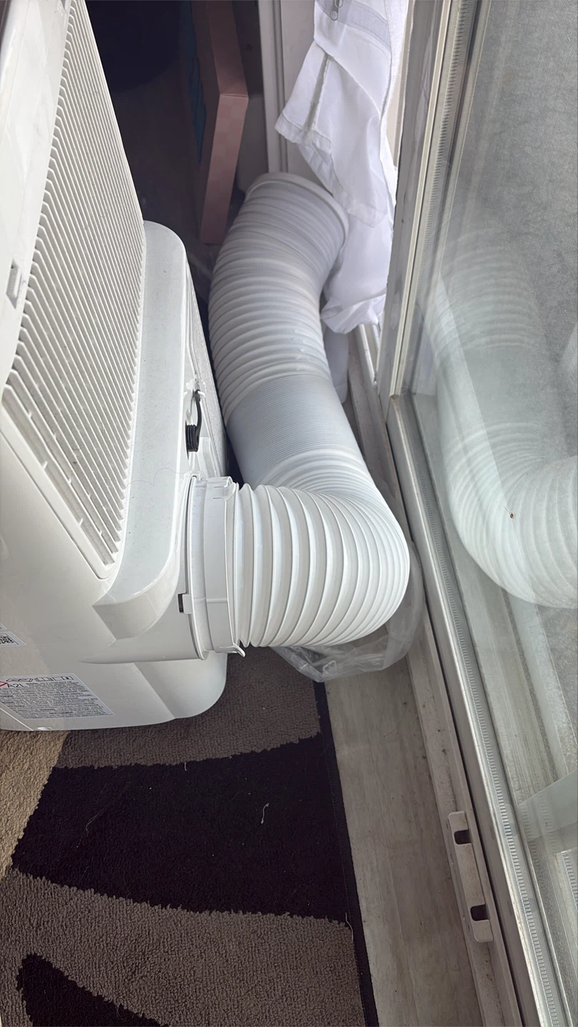 Midea Portable Air Conditioner with Hose - photo 2