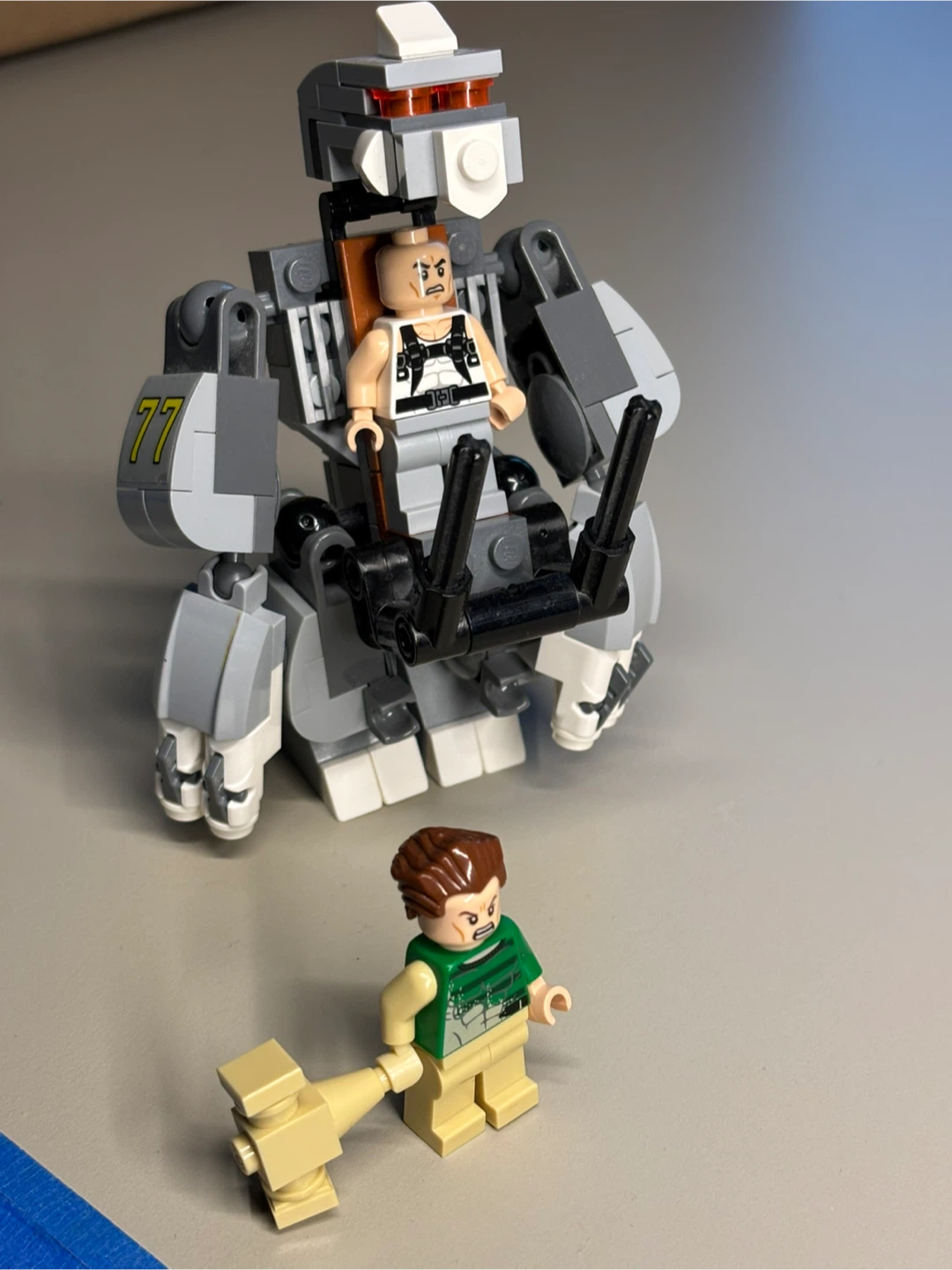 LEGO Rhino and Sandman Super Villain Team-up 76037 - 20% comp
