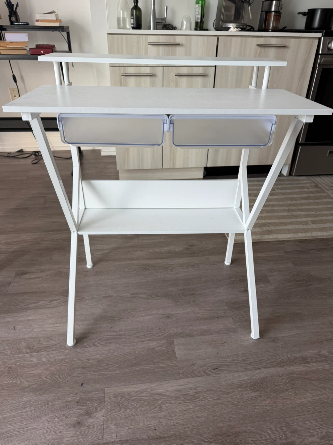 One month old MEXIN 27 Inch Small Computer Desk - White - photo 4