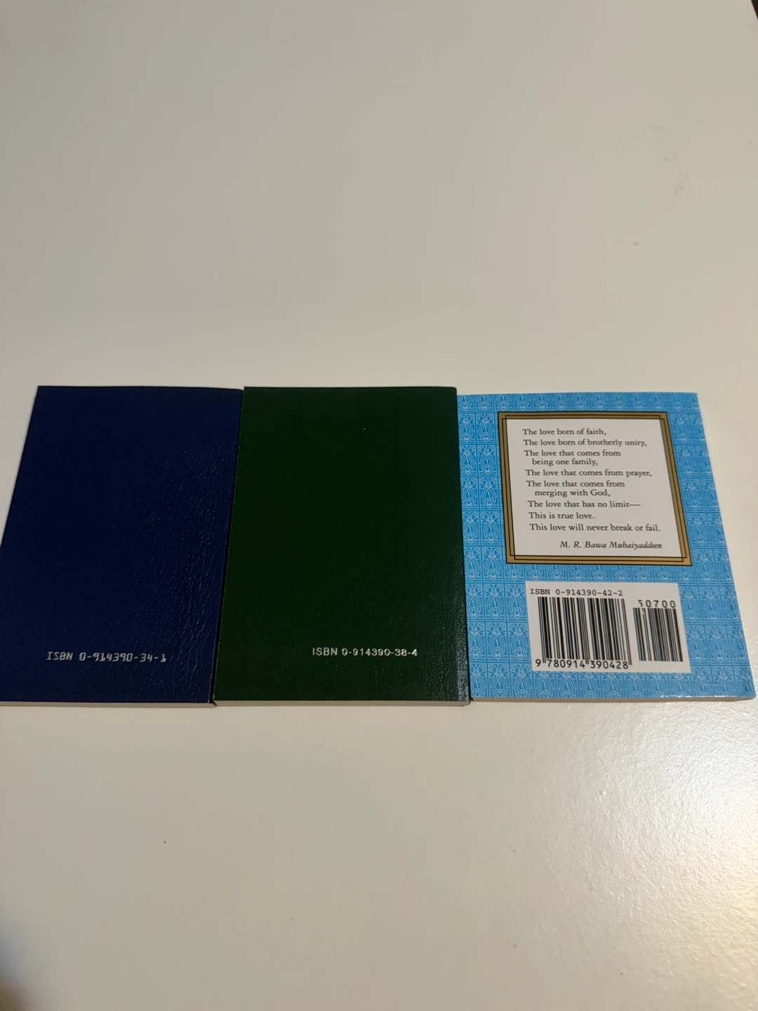 Set of 3 Mini Books: Gems of Wisdom & A Book of God's Love - photo 2