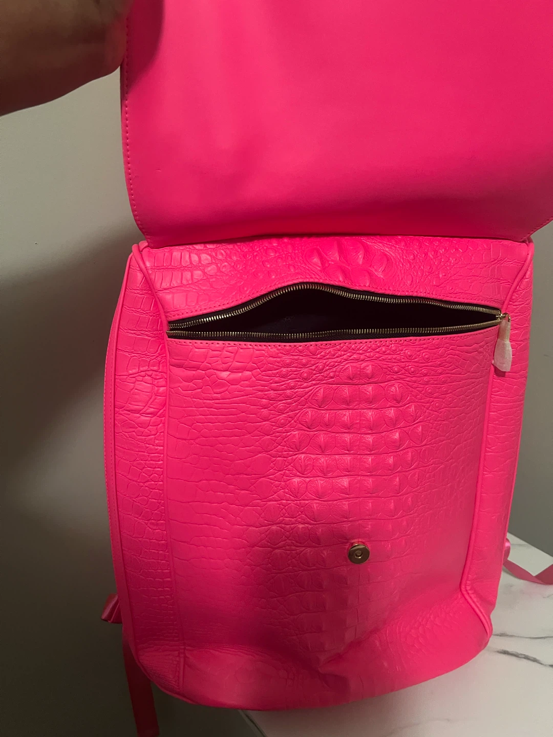 Tote & Carry Neon Pink Croc Backpack - photo 5
