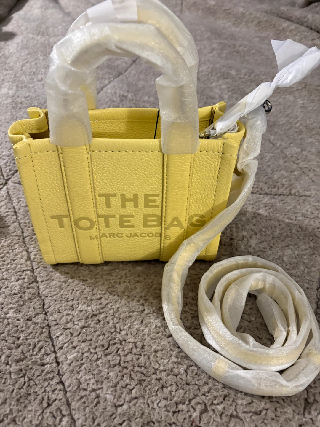 Marc Jacobs Leather “The Tote Bag” - Mini