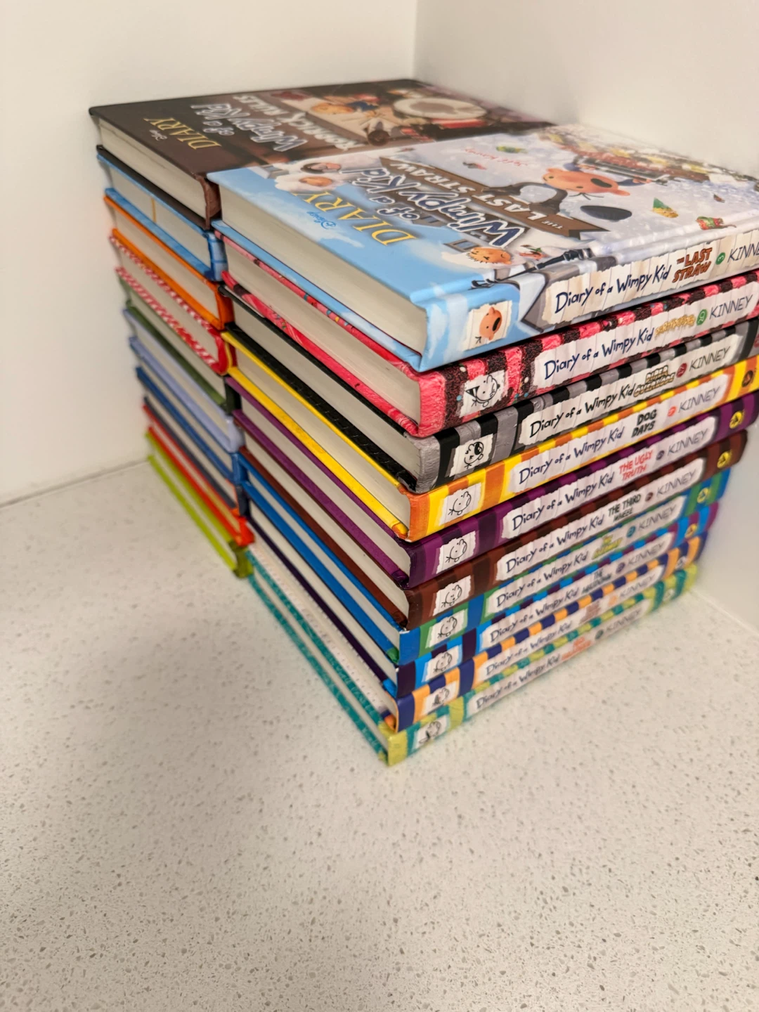 Diary of a Wimpy Kid Book Collection - photo 2