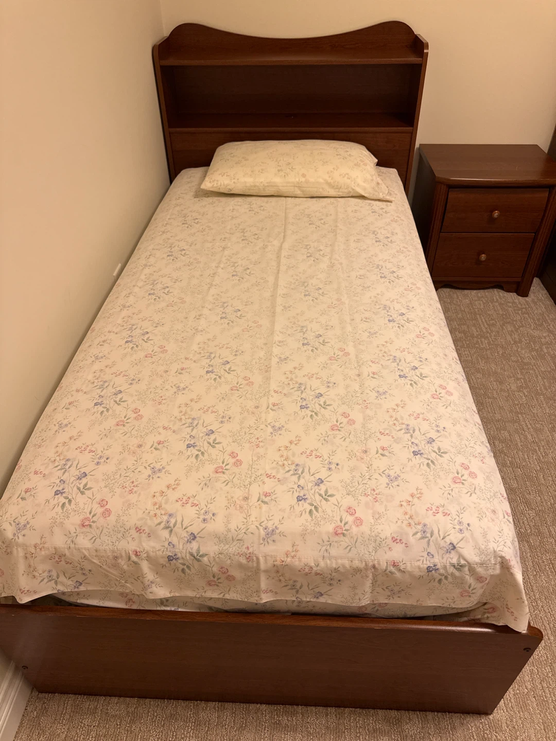 Beautiful Solid Wood Twin Bedroom/Study Sets x 2 - photo 2